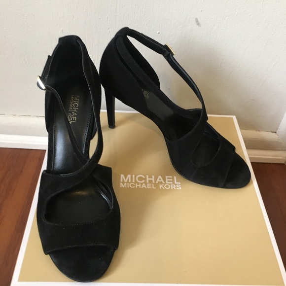 Michael Kors heels - Picture 1 of 2